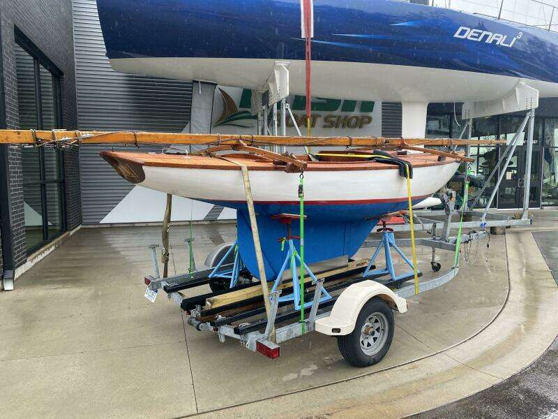 Mari  elle 18ft Dyer Yacht For Sale