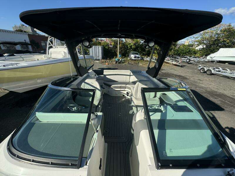 25ft Sea Ray Yacht For Sale