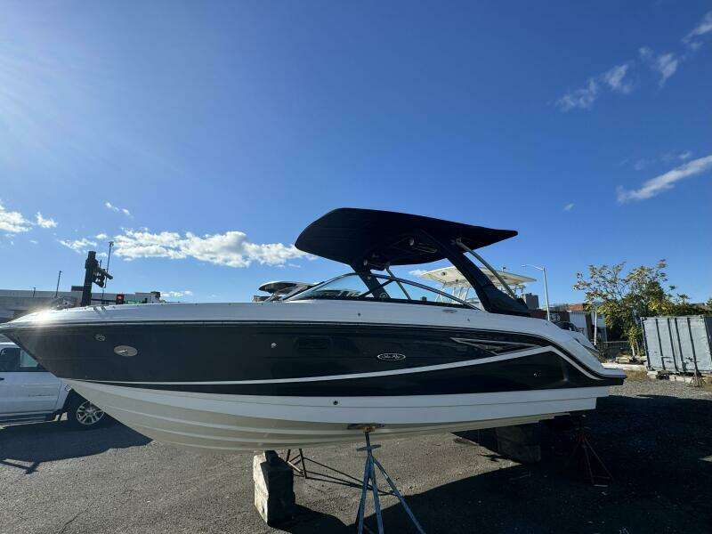 25ft Sea Ray Yacht For Sale