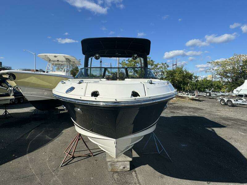 25ft Sea Ray Yacht For Sale