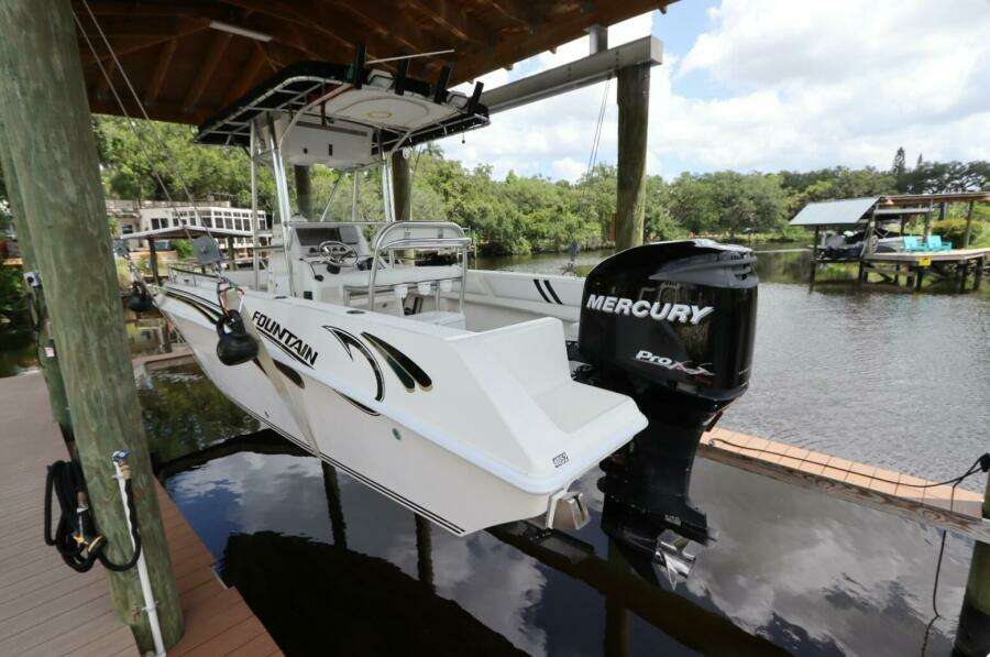 25ft Fountain Yacht For Sale