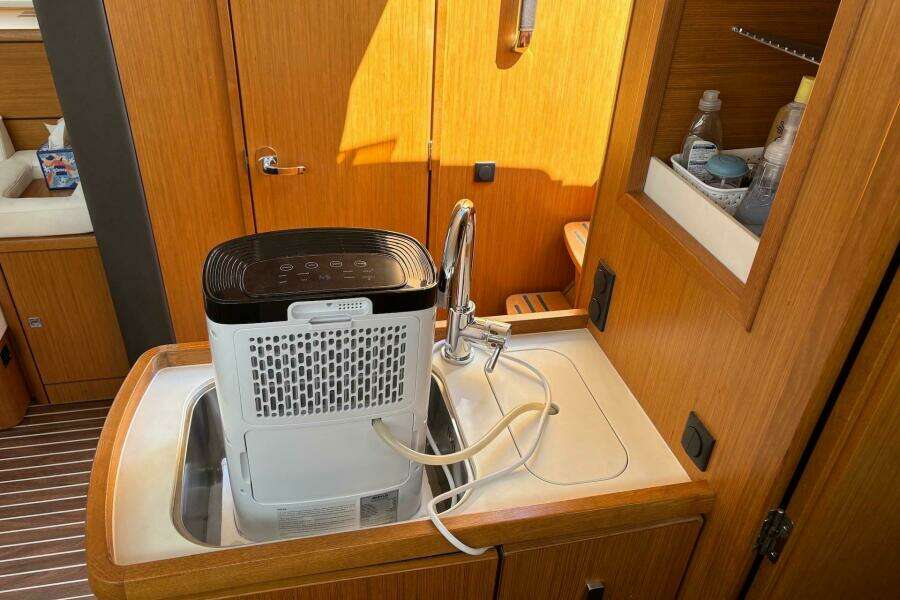 46ft Bavaria Yacht For Sale