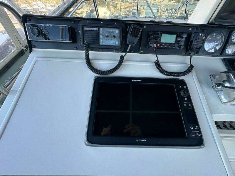 Summer Shack 48ft Hatteras Yacht For Sale