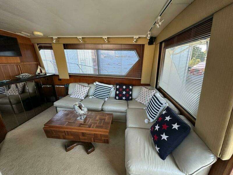 Summer Shack 48ft Hatteras Yacht For Sale