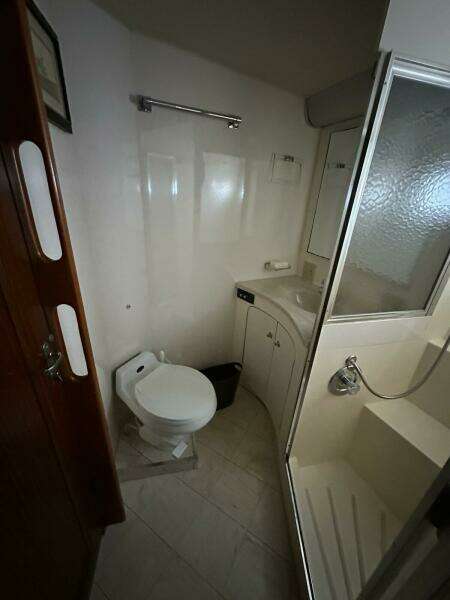 Summer Shack 48ft Hatteras Yacht For Sale