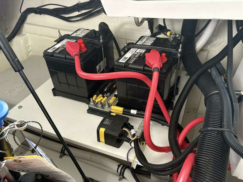 24ft Cobalt Yacht For Sale