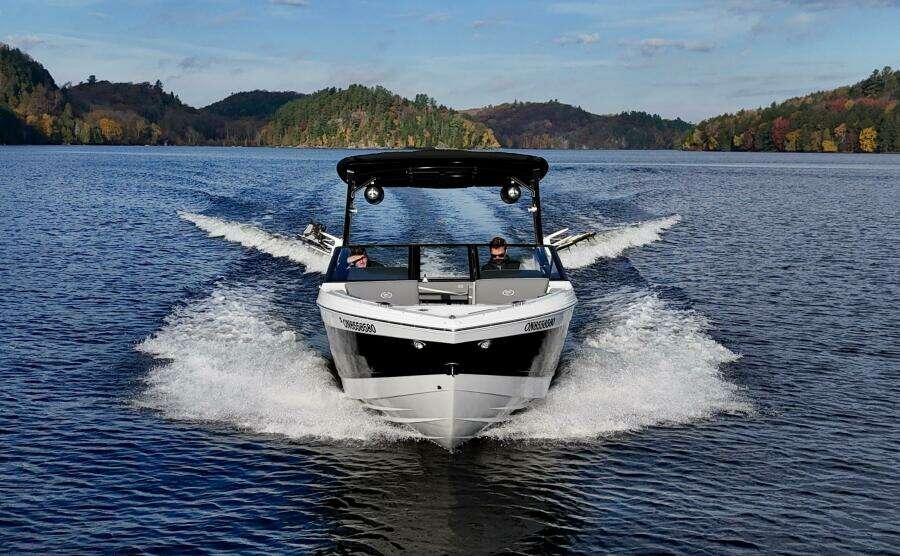 24ft Cobalt Yacht For Sale