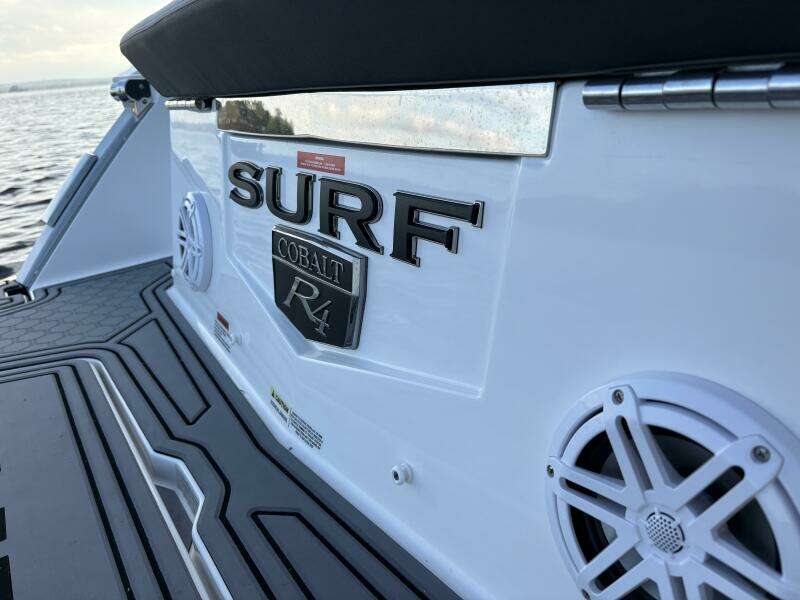 24ft Cobalt Yacht For Sale