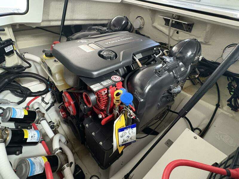 24ft Cobalt Yacht For Sale