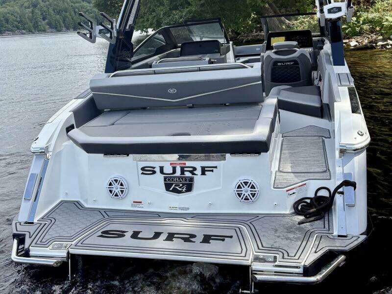 24ft Cobalt Yacht For Sale