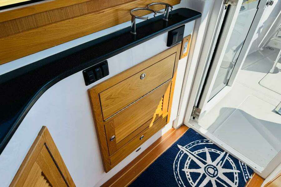 Forever Moor 34ft True North Yacht For Sale