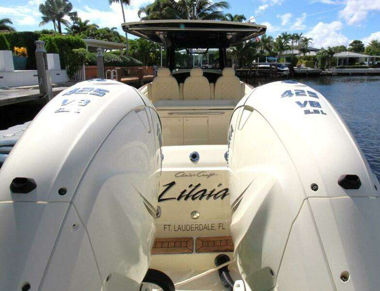 Lilaia 34ft Chris Craft Yacht For Sale