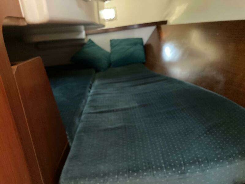 32ft Beneteau Yacht For Sale