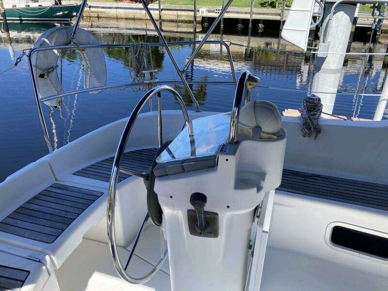 32ft Beneteau Yacht For Sale
