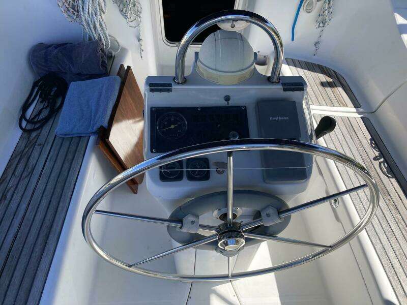 32ft Beneteau Yacht For Sale
