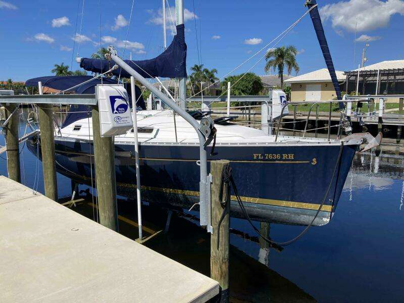 32ft Beneteau Yacht For Sale