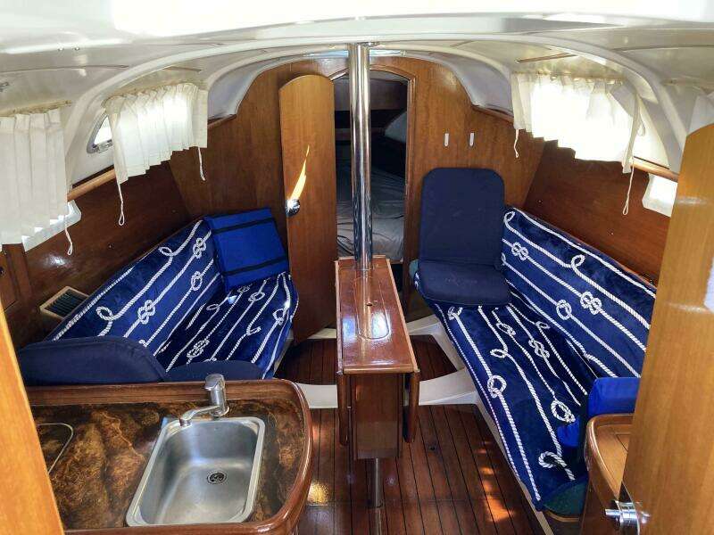 32ft Beneteau Yacht For Sale