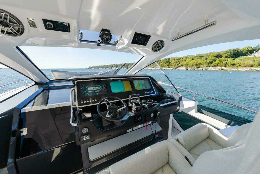 DESIDERATA 47ft Azimut Yacht For Sale