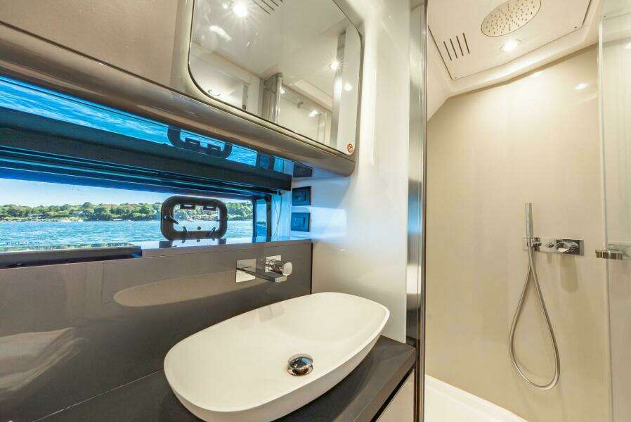 DESIDERATA 47ft Azimut Yacht For Sale