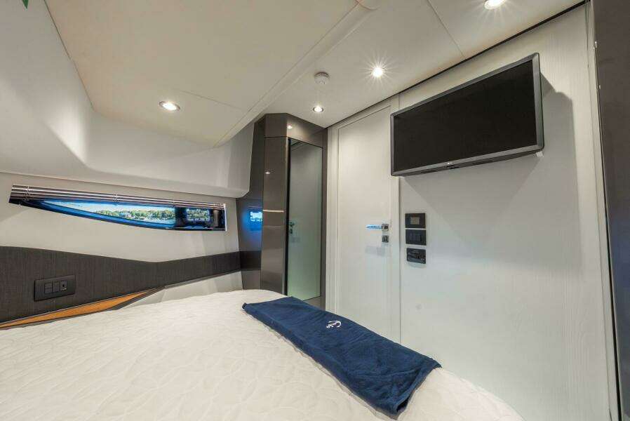 DESIDERATA 47ft Azimut Yacht For Sale