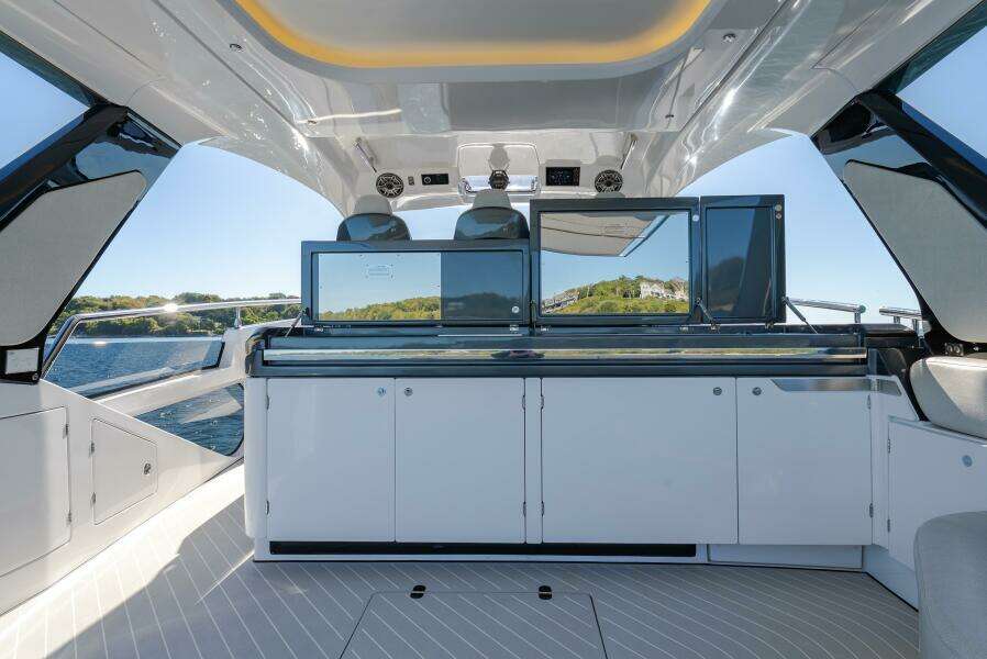 DESIDERATA 47ft Azimut Yacht For Sale