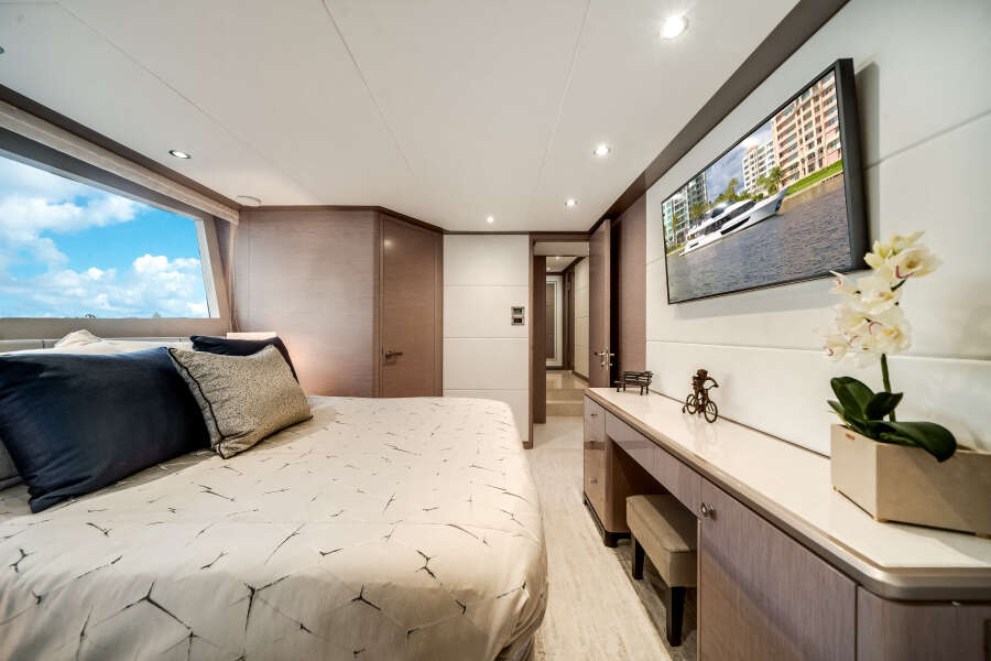 106ft Ocean Alexander Yacht For Sale