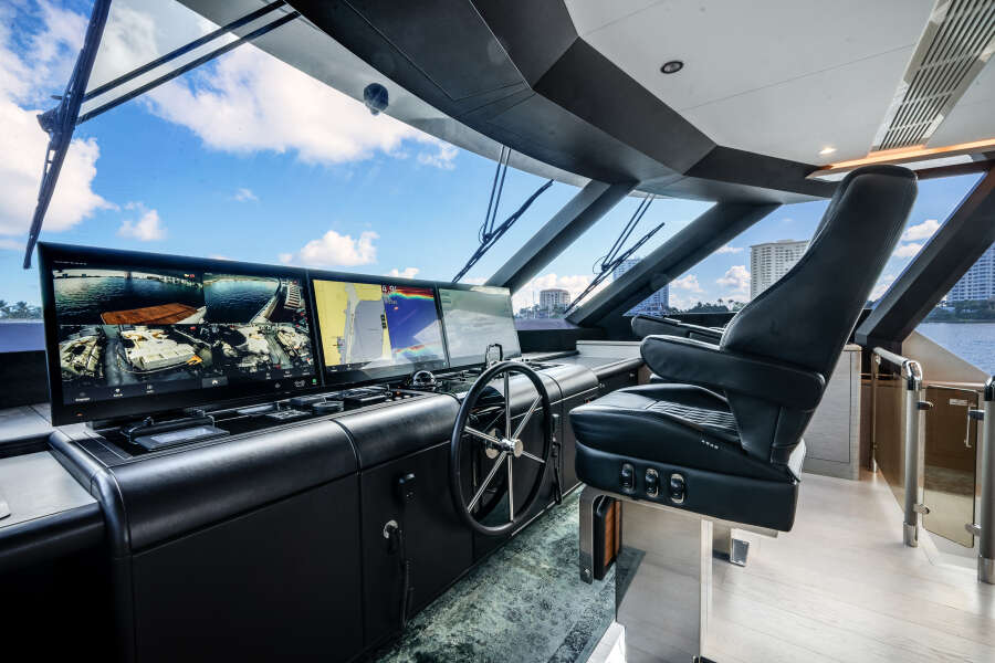 106ft Ocean Alexander Yacht For Sale