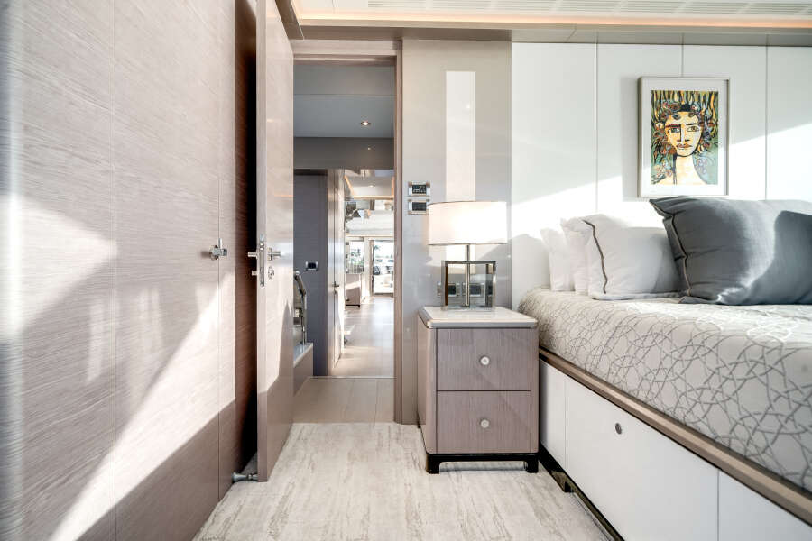 106ft Ocean Alexander Yacht For Sale