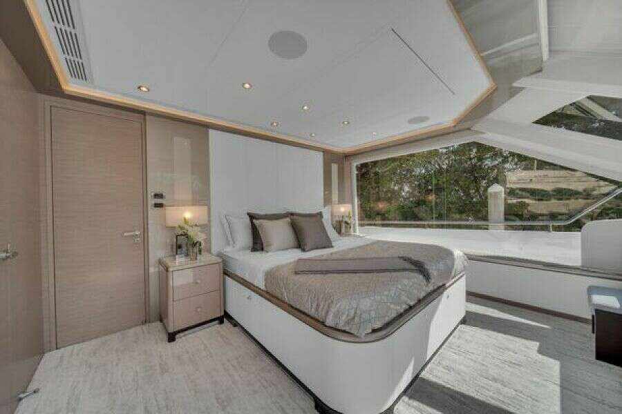 106ft Ocean Alexander Yacht For Sale