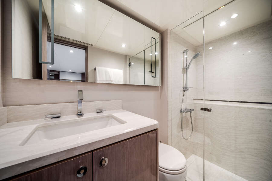 106ft Ocean Alexander Yacht For Sale