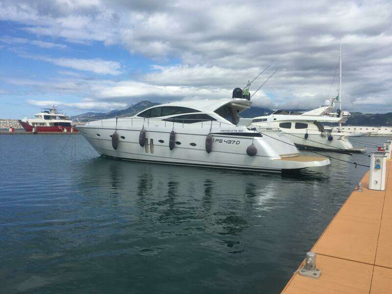 62ft Pershing Yacht For Sale
