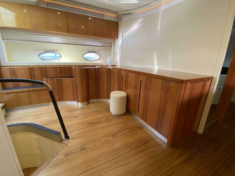62ft Pershing Yacht For Sale