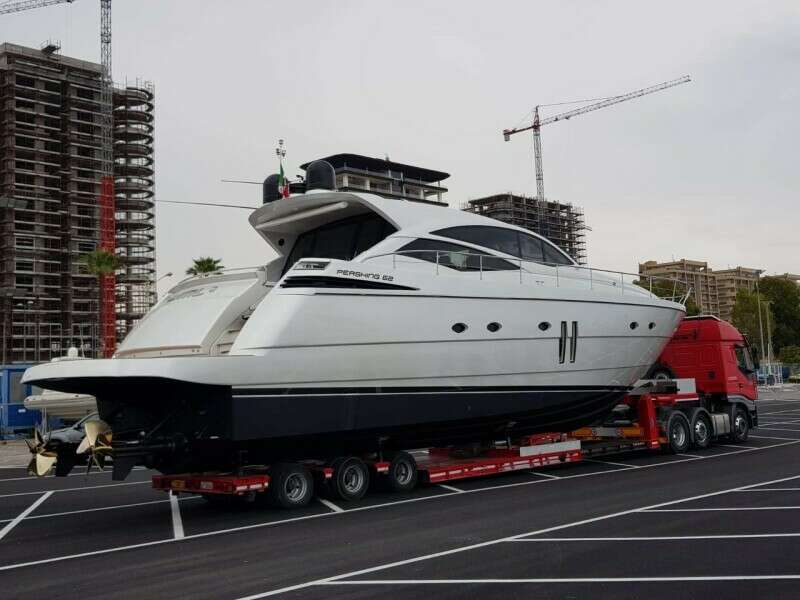 62ft Pershing Yacht For Sale