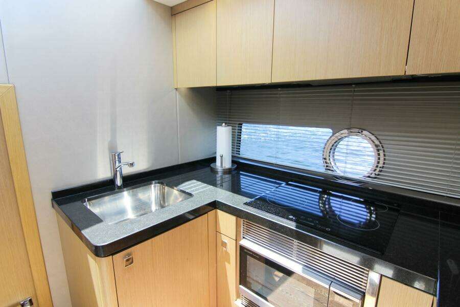 ARBITRAGE 57ft Sunseeker Yacht For Sale