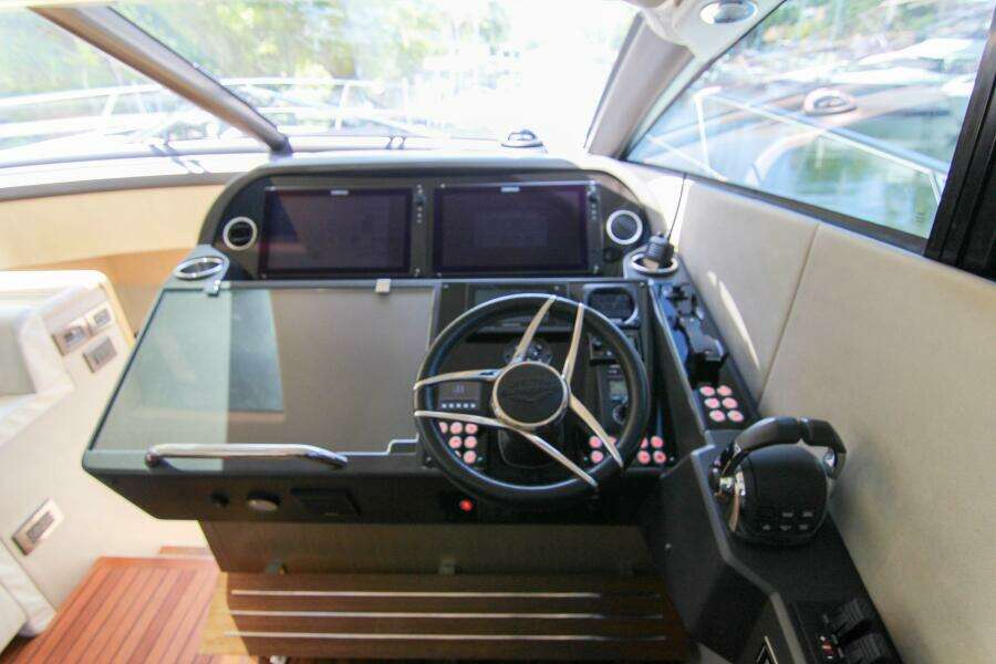 ARBITRAGE 57ft Sunseeker Yacht For Sale
