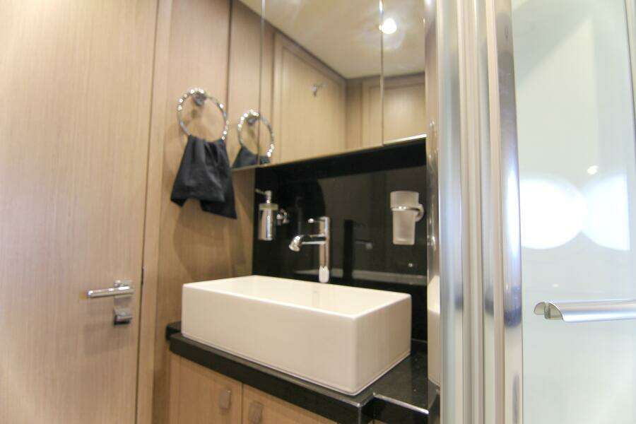 ARBITRAGE 57ft Sunseeker Yacht For Sale