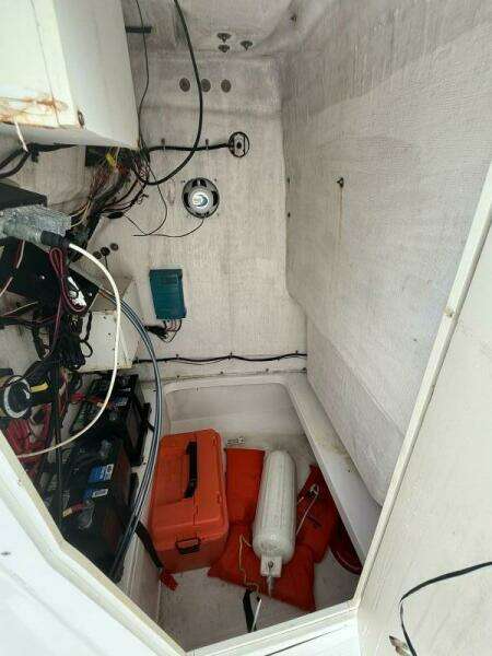 21ft Release Yacht For Sale