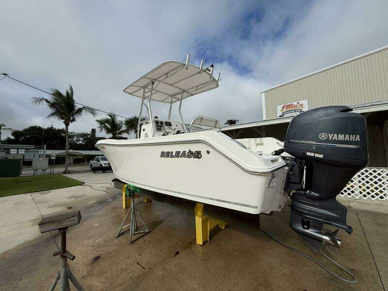 21ft Release Yacht For Sale