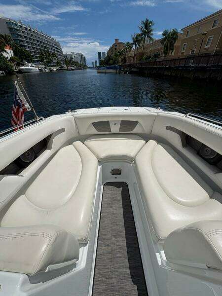 24ft Four Winns Yacht For Sale