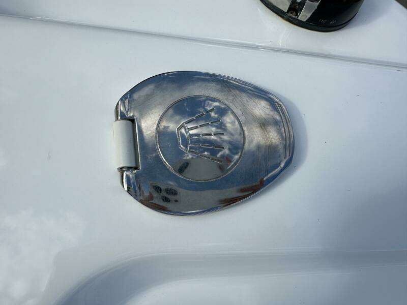 24ft Four Winns Yacht For Sale