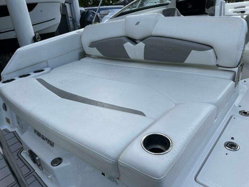 24ft Four Winns Yacht For Sale