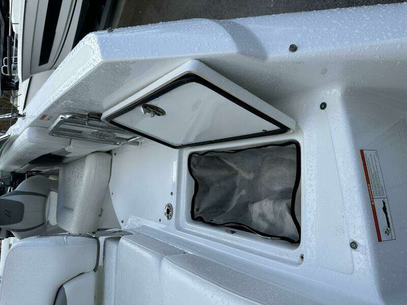 24ft Four Winns Yacht For Sale