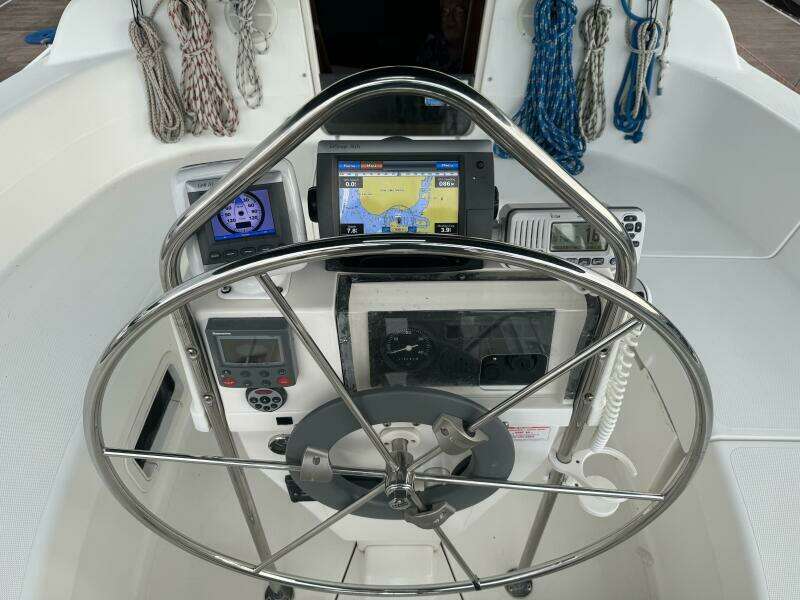 Gingerly 33ft Hunter Yacht For Sale