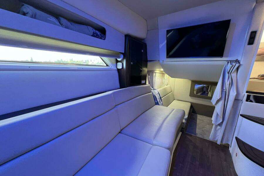 35ft Regal Yacht For Sale