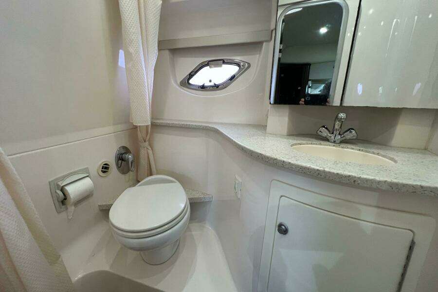 35ft Regal Yacht For Sale
