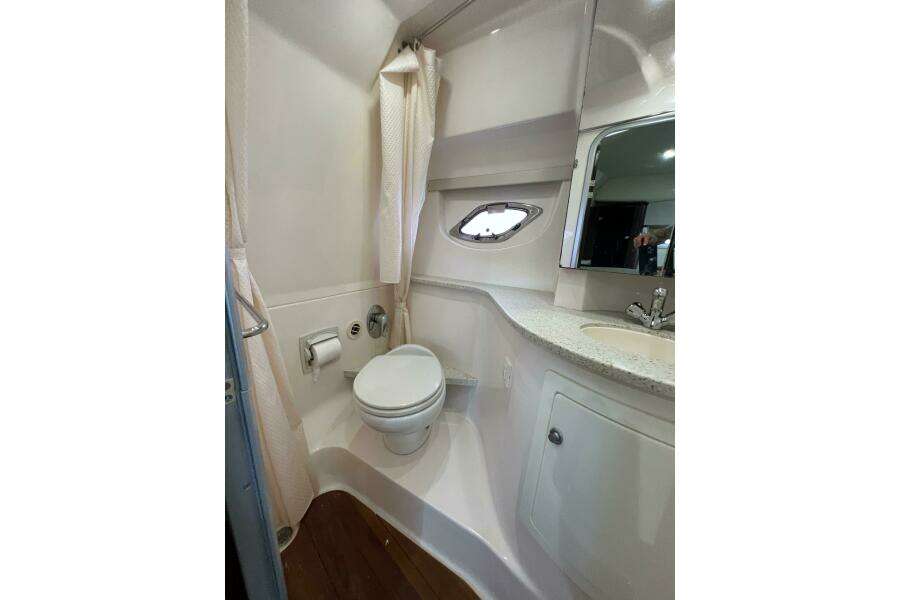 35ft Regal Yacht For Sale