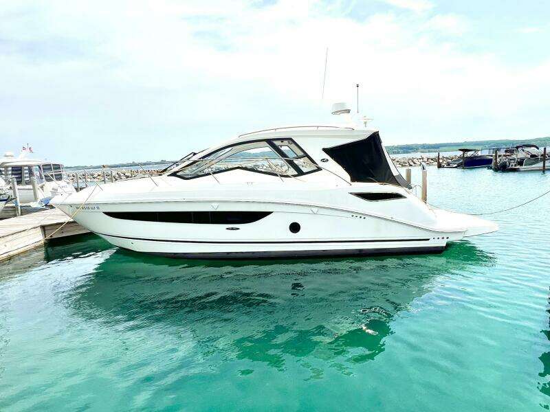 35ft Sea Ray Yacht For Sale