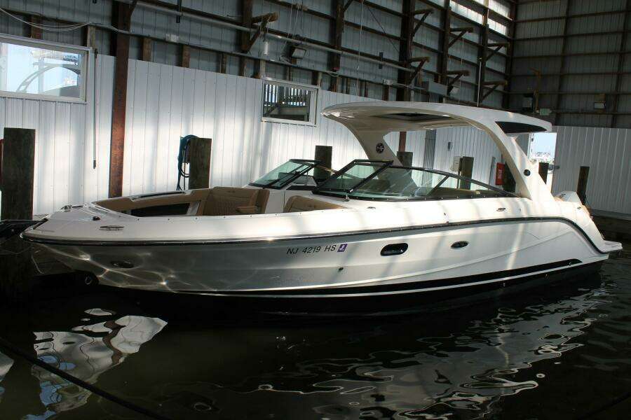 31ft Sea Ray Yacht For Sale