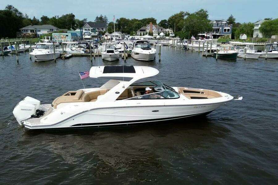 31ft Sea Ray Yacht For Sale