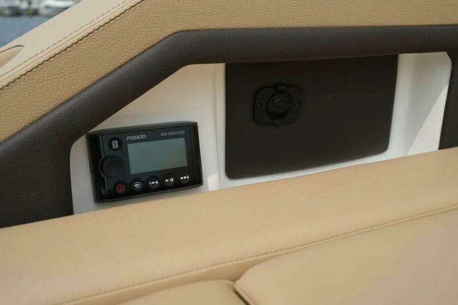 31ft Sea Ray Yacht For Sale